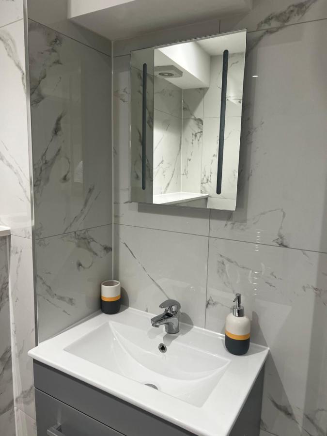 Flat In London Apartment Luaran gambar